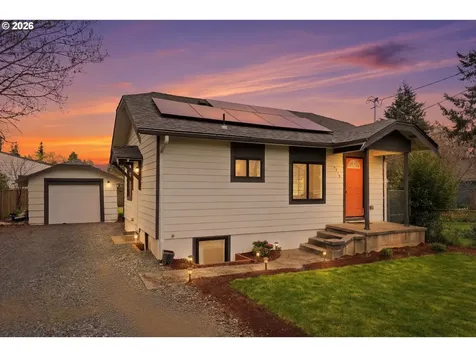 5219 SE Knapp Street Portland OR 97206