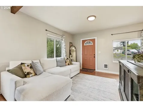 5219 SE Knapp Street Portland OR 97206