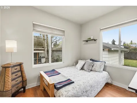 5219 SE Knapp Street Portland OR 97206