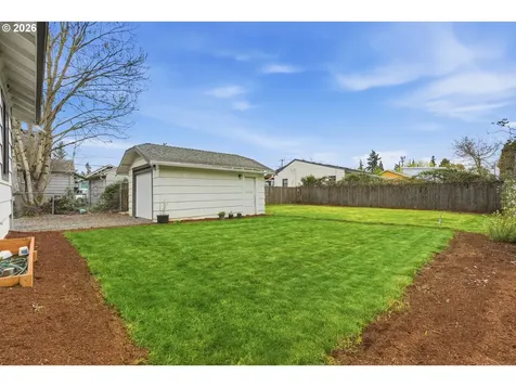 5219 SE Knapp Street Portland OR 97206