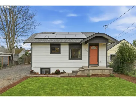 5219 SE Knapp Street Portland OR 97206