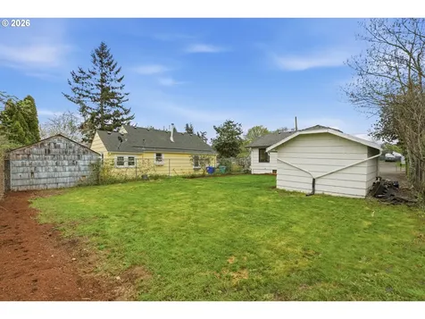 5219 SE Knapp Street Portland OR 97206