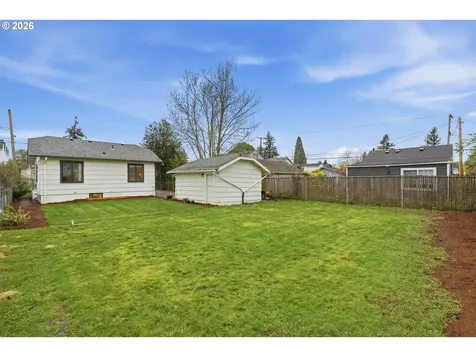 5219 SE Knapp Street Portland OR 97206