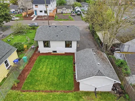 5219 SE Knapp Street Portland OR 97206