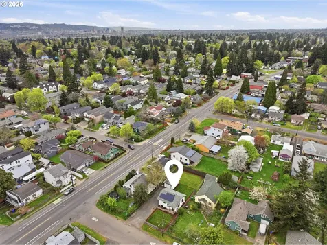5219 SE Knapp Street Portland OR 97206