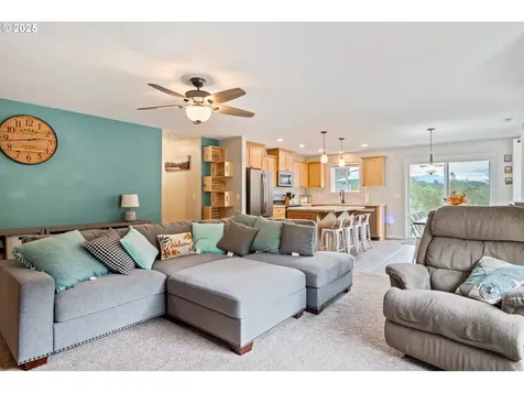 130 Grand Ridge Road Toutle WA 98649