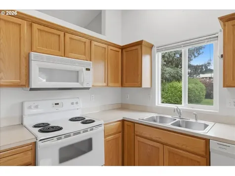 4455 Live Oak Street Sweet Home OR 97386