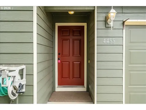 4455 Live Oak Street Sweet Home OR 97386