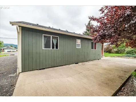 4455 Live Oak Street Sweet Home OR 97386