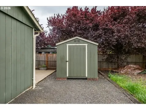 4455 Live Oak Street Sweet Home OR 97386
