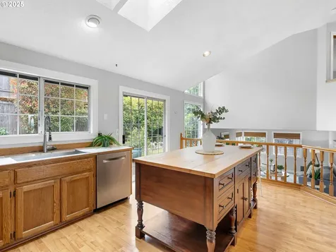 15926 SW Hampshire Terrace Portland OR 97224