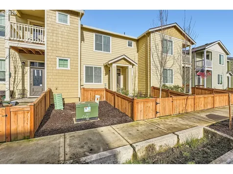 15526 NE 70th Street Vancouver WA 98682