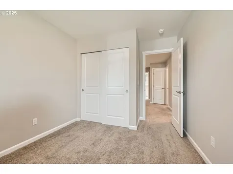 15526 NE 70th Street Vancouver WA 98682