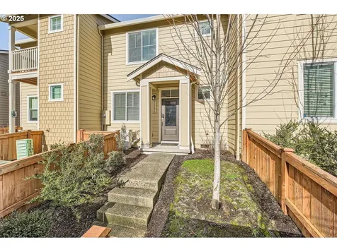 15526 NE 70th Street Vancouver WA 98682