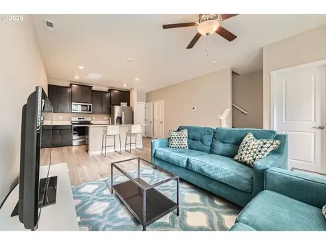 15526 NE 70th Street Vancouver WA 98682
