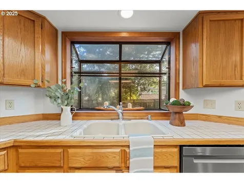 1510 SE Elliott Avenue Gresham OR 97080