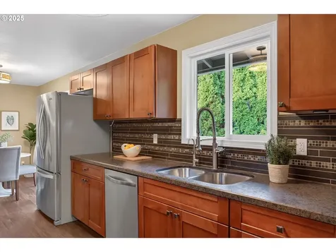 17928 Royal Court Lake Oswego OR 97035