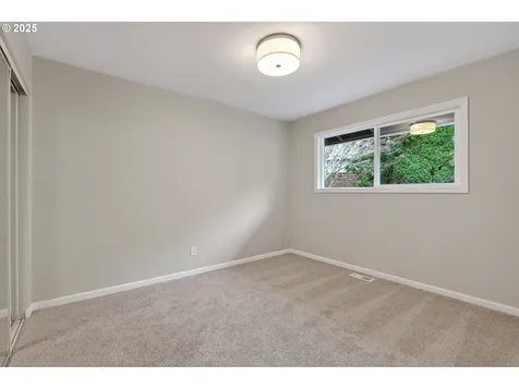 17928 Royal Court Lake Oswego OR 97035