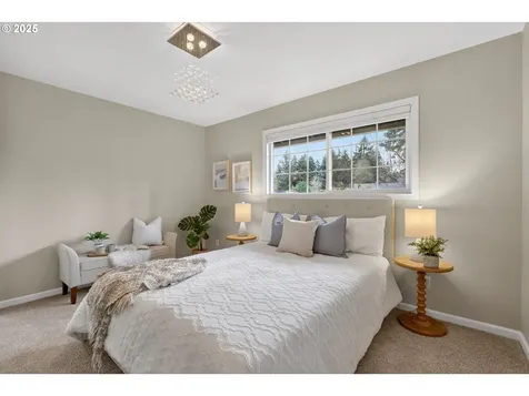 17928 Royal Court Lake Oswego OR 97035