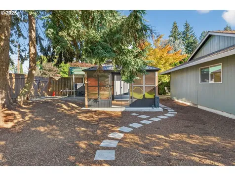 17928 Royal Court Lake Oswego OR 97035