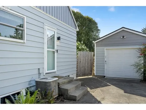 9101 N Allegheny Avenue Portland OR 97203