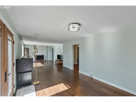 1346 Bayview Street North Bend OR 97459