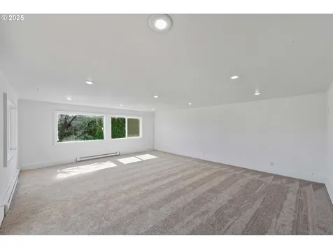 1346 Bayview Street North Bend OR 97459