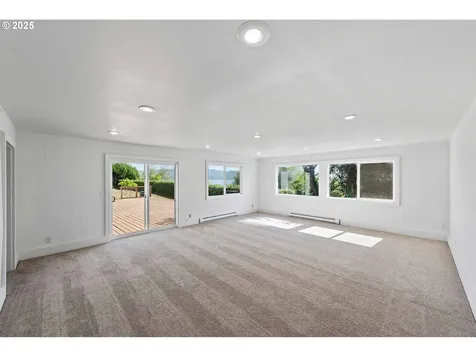 1346 Bayview Street North Bend OR 97459