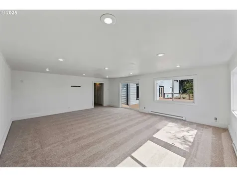 1346 Bayview Street North Bend OR 97459