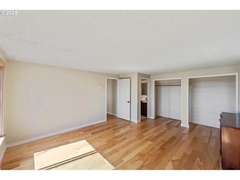1346 Bayview Street North Bend OR 97459