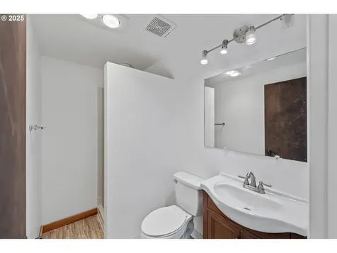 1346 Bayview Street North Bend OR 97459