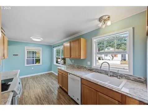 1346 Bayview Street North Bend OR 97459