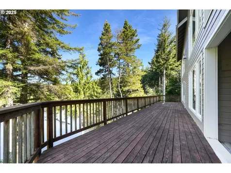 88370 Collard Lake Road Florence OR 97439