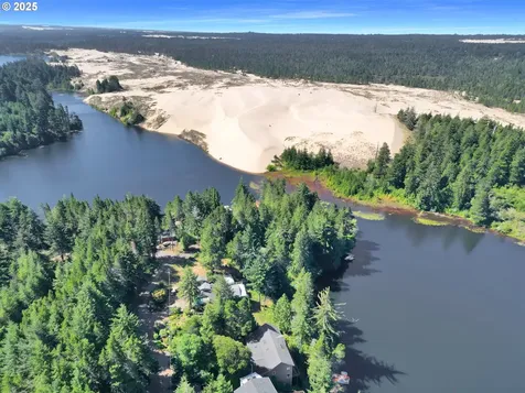 88370 Collard Lake Road Florence OR 97439