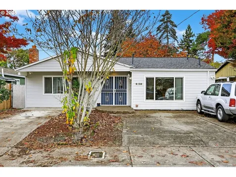 8739 SE Knapp Street Portland OR 97266