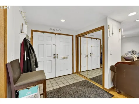 8739 SE Knapp Street Portland OR 97266