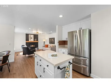 17369 Wake Robin Circle Oregon City OR 97045