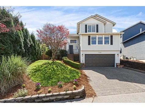 17369 Wake Robin Circle Oregon City OR 97045