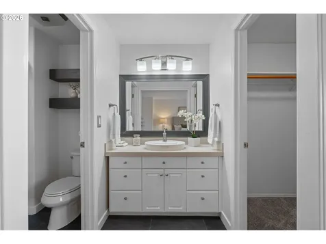 17369 Wake Robin Circle Oregon City OR 97045