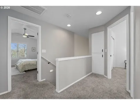 17369 Wake Robin Circle Oregon City OR 97045