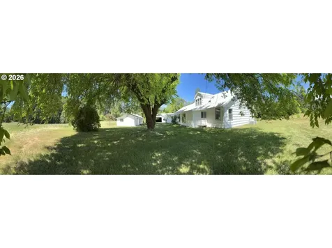 3070 Ranchero Road Glendale OR 97442