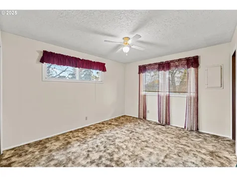 15690 S Carus Road Oregon City OR 97045