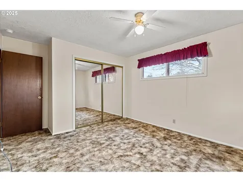 15690 S Carus Road Oregon City OR 97045