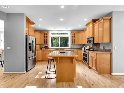 1400 NW 155th Circle Vancouver WA 98685