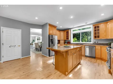 1400 NW 155th Circle Vancouver WA 98685