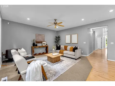 1400 NW 155th Circle Vancouver WA 98685