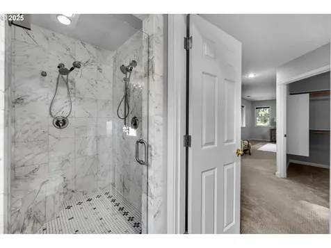 1400 NW 155th Circle Vancouver WA 98685