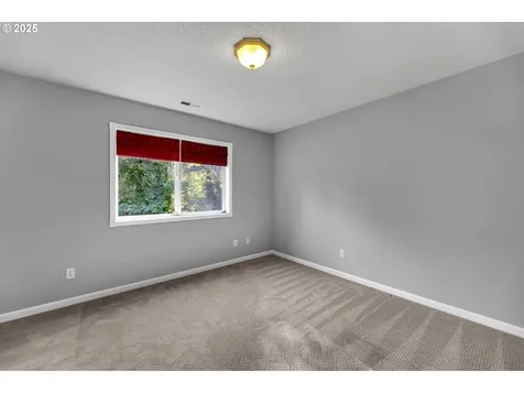 1400 NW 155th Circle Vancouver WA 98685