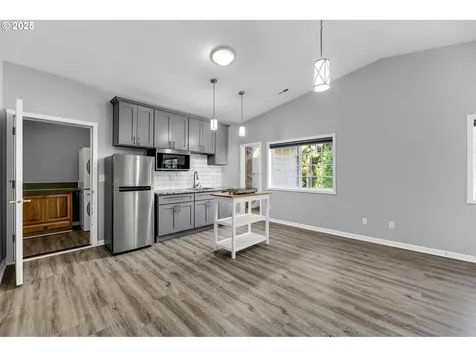1400 NW 155th Circle Vancouver WA 98685