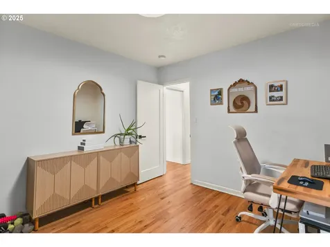 7320 SE Alder Street Portland OR 97215